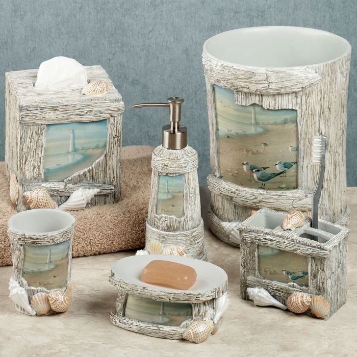 Bathroom wall decor beach