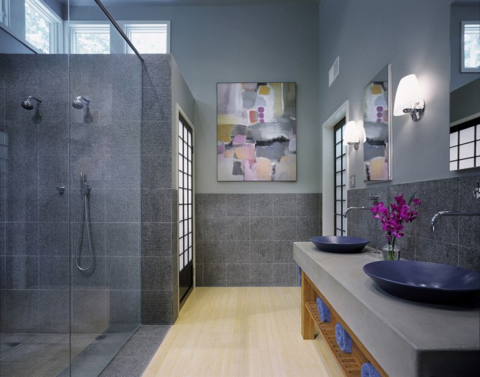 Blue and grey bathroom decor ideas