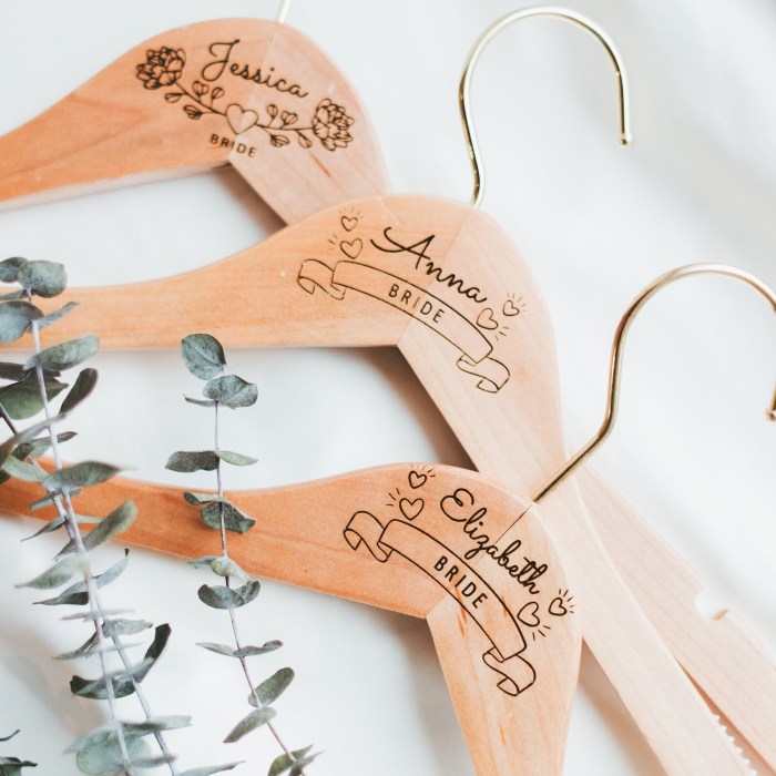 Customized hanger for wedding dress